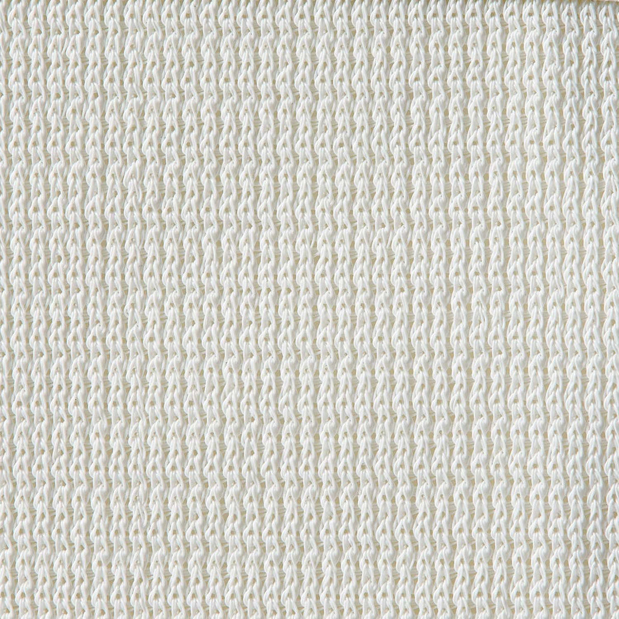 Sample of Commercial 95 Heavy 430 White 485863 118-inch Shade / Mesh Fabric Sample of Commercial 95 Heavy 430 White 485863 118-inch Shade / Mesh Fabric