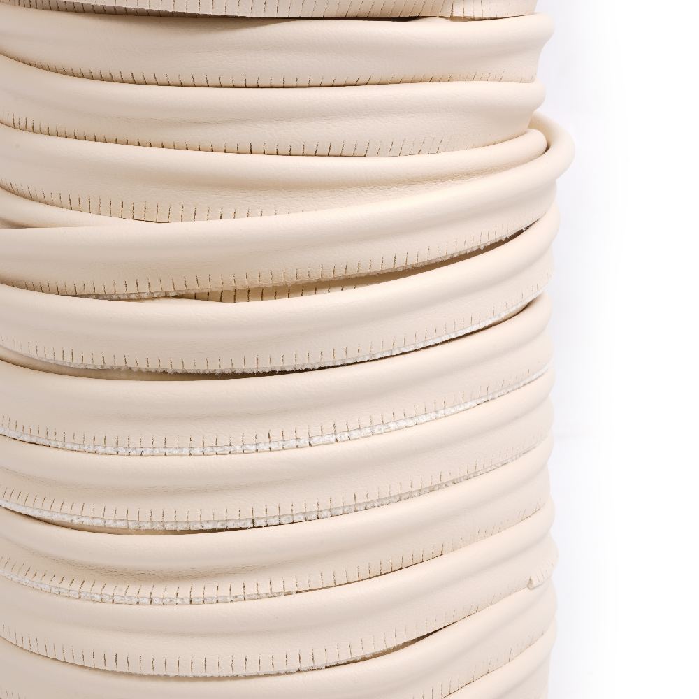 Sunbrella Horizon Capriccio Vellum 10200-0004 5/8-Inch Welt (38 Yards) Sunbrella Horizon Capriccio Vellum 10200-0004 5/8-Inch Welt (38 Yards)