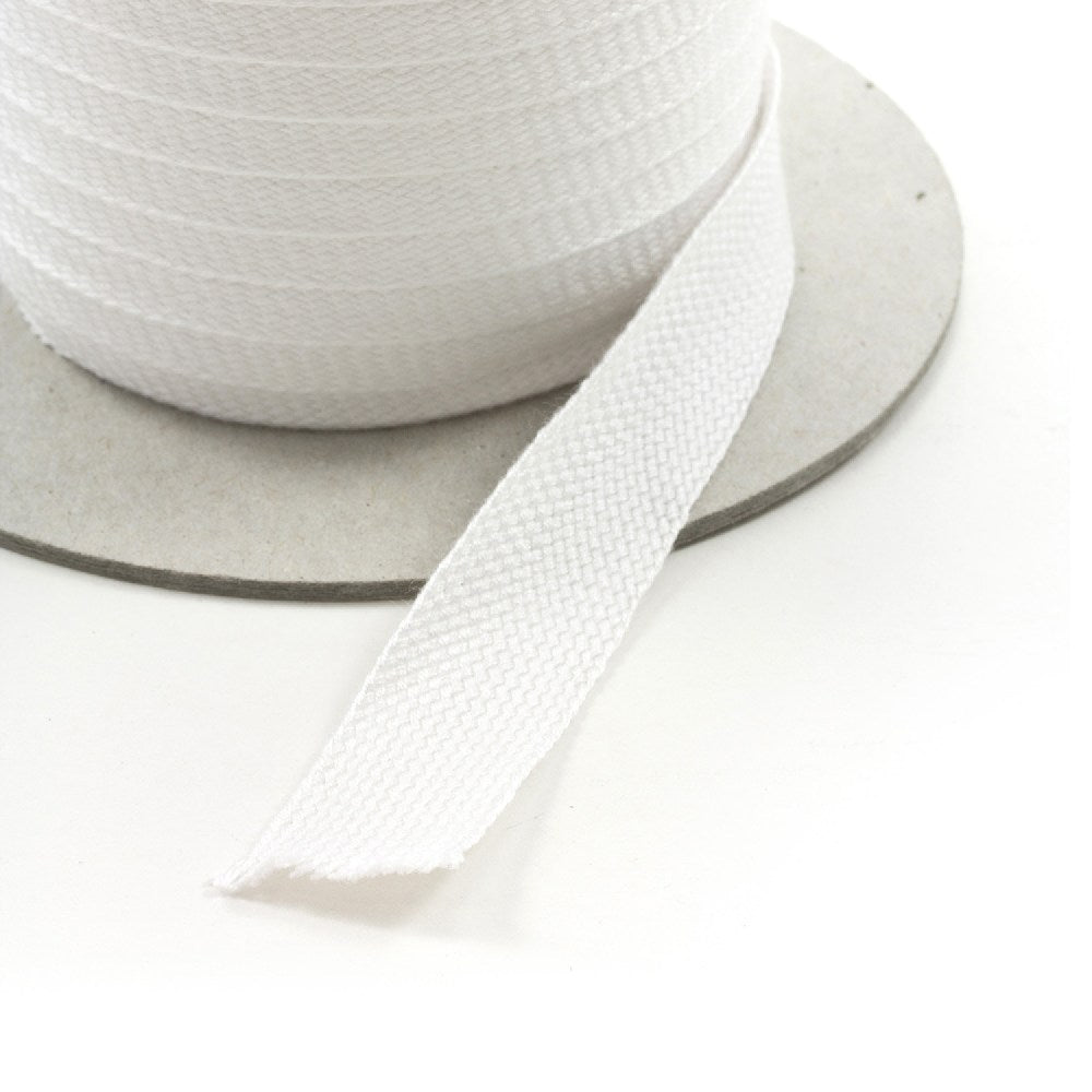 Sunbrella Braid #4015 13/16 inch by 100-yards Natural Sunbrella Braid #4015 13/16 inch by 100-yards Natural