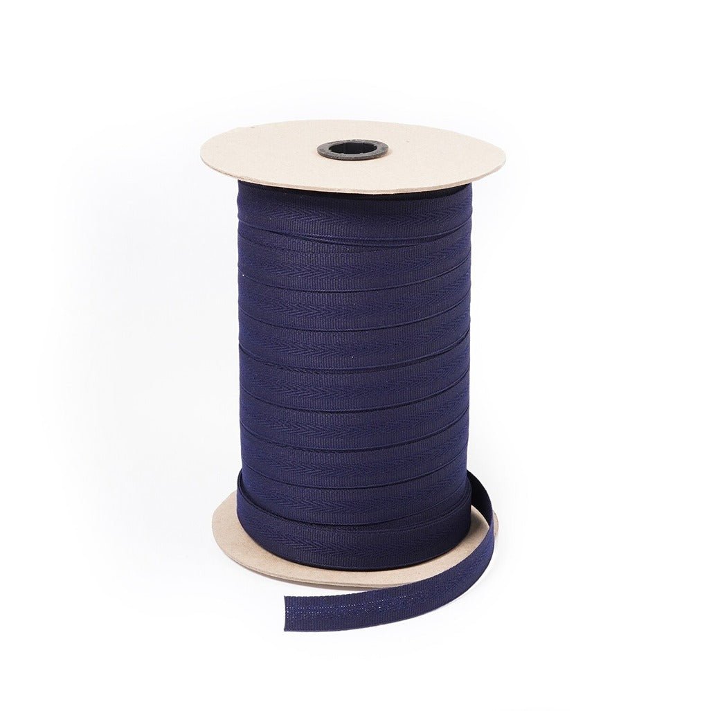 Sunbrella Centerfold Marine Binding 7/8 inch x 200 yards 1810 Captain Navy Sunbrella Centerfold Marine Binding 7/8 inch x 200 yards 1810 Captain Navy